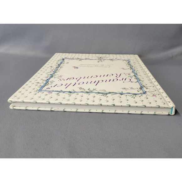 Grandmother Remembers Book A Written Heirloom for My Grandchild Judith Levy 1983 - Picture 8 of 12